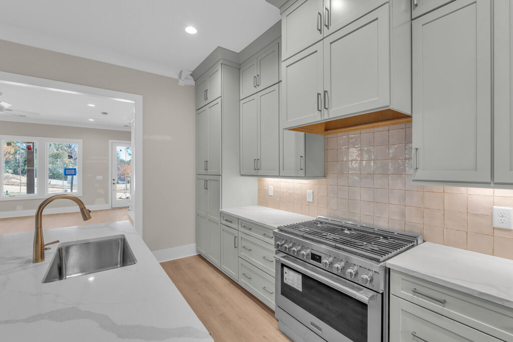 Mcneil_Court_Greenville_DSC06115