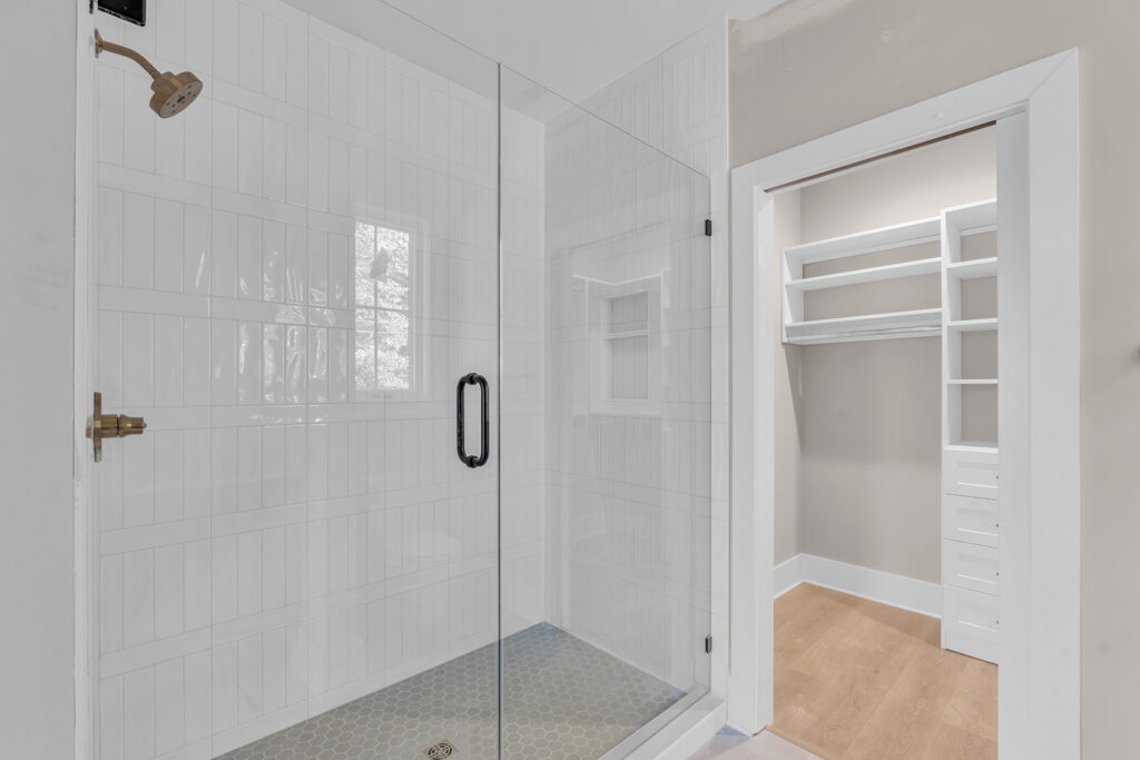 Mcneil_Court_Greenville_DSC06142